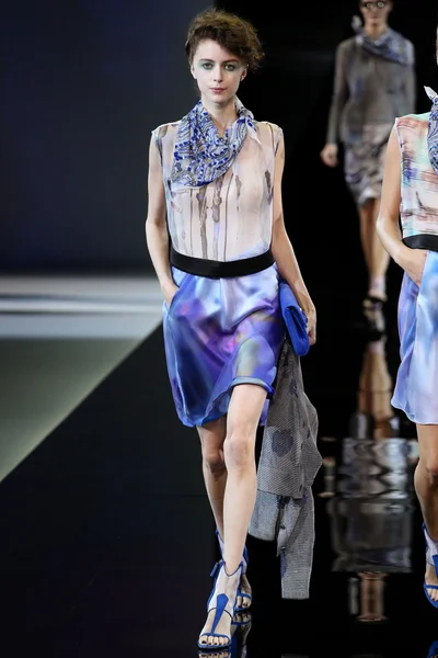 Look 25